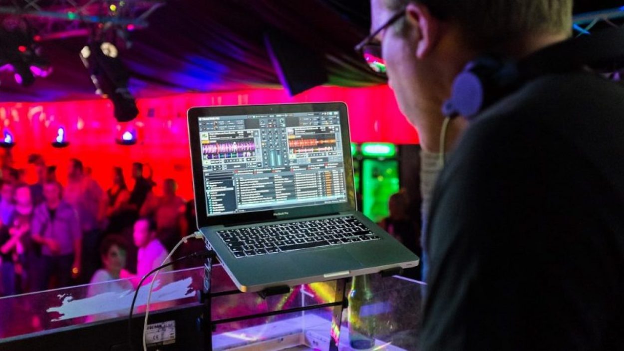 Best Laptop for Serato DJ Sahil Popli