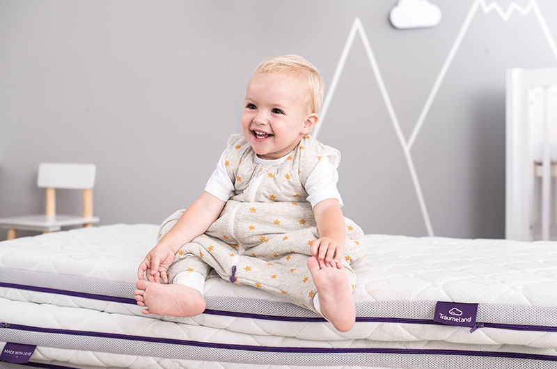 Tips for Choosing the Right Baby Sleeping Bag