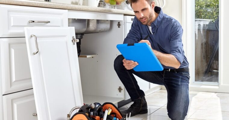 The Benefits of Using Professional Water Damage Restoration Services