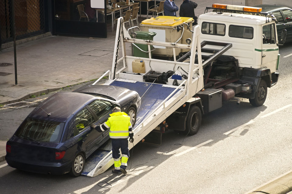 How to Sell Your Damaged Vehicle to a Car Wrecker Company?