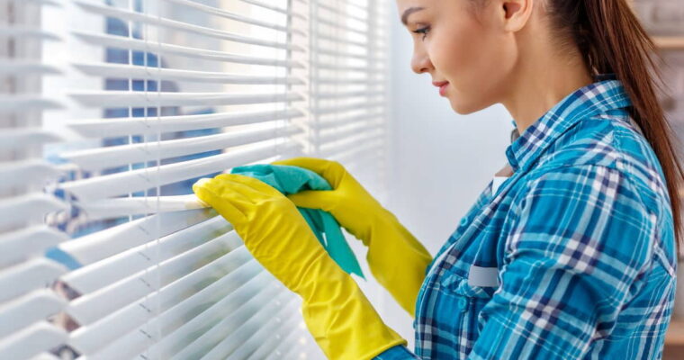 5 Tips and Tricks to Clean Window Blinds