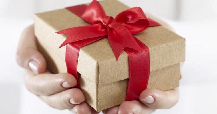 Things to be aware of before you intend to purchase a gift online