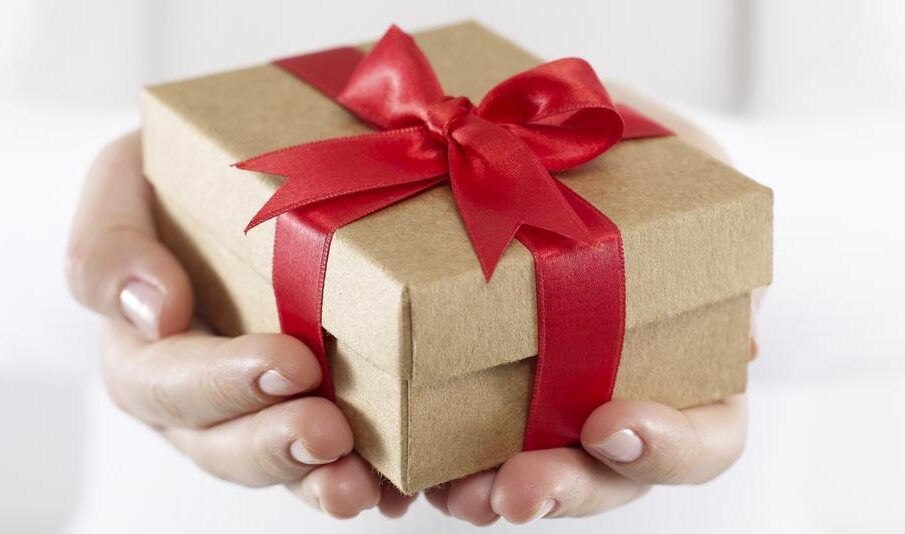 Things to be aware of before you intend to purchase a gift online