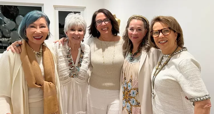 Rita Moreno turns 91, her daughter throws her a surprise birthday party