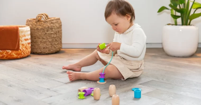 The Best Montessori Toys for 1 Year Olds and Free DIY Tutorials