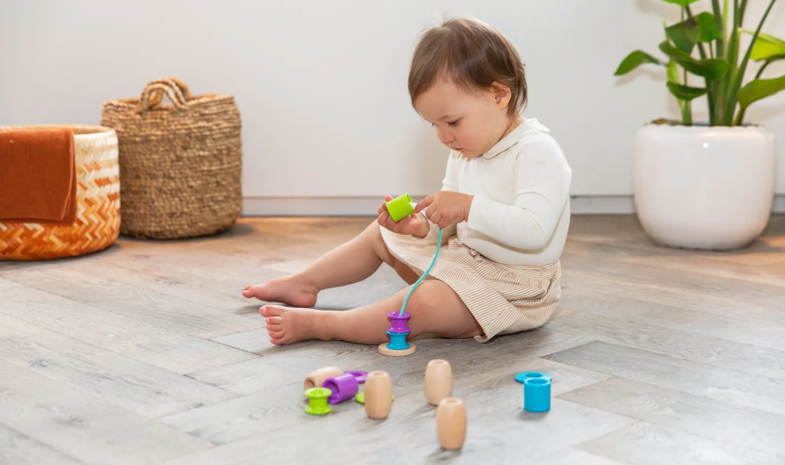 The Best Montessori Toys for 1 Year Olds and Free DIY Tutorials