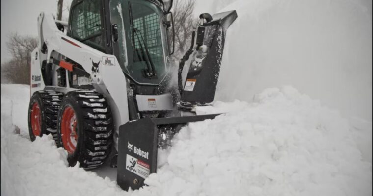 How Rubber Tracks Can Improve Your Snow Removal Business