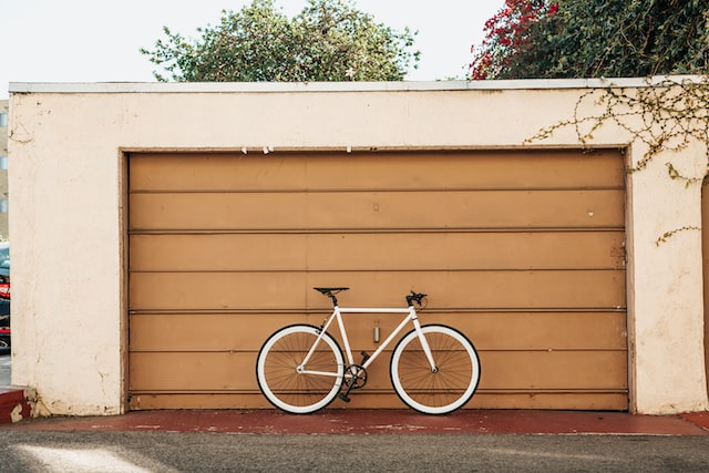 6 Garage Door Security Tips for Homeowners