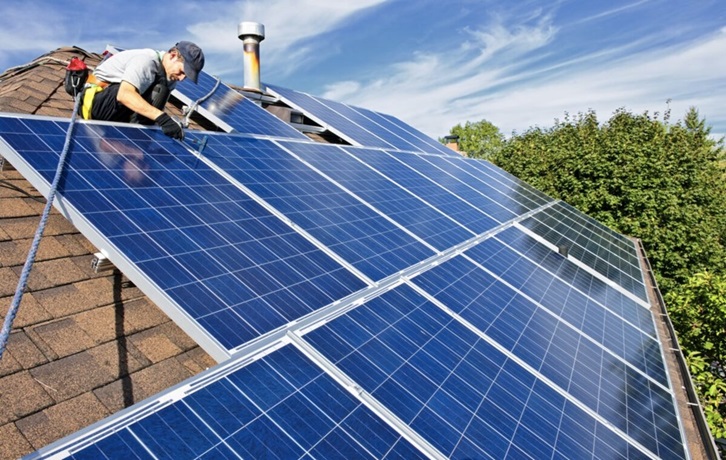 How Much Does Solar Panel Price in Delhi?